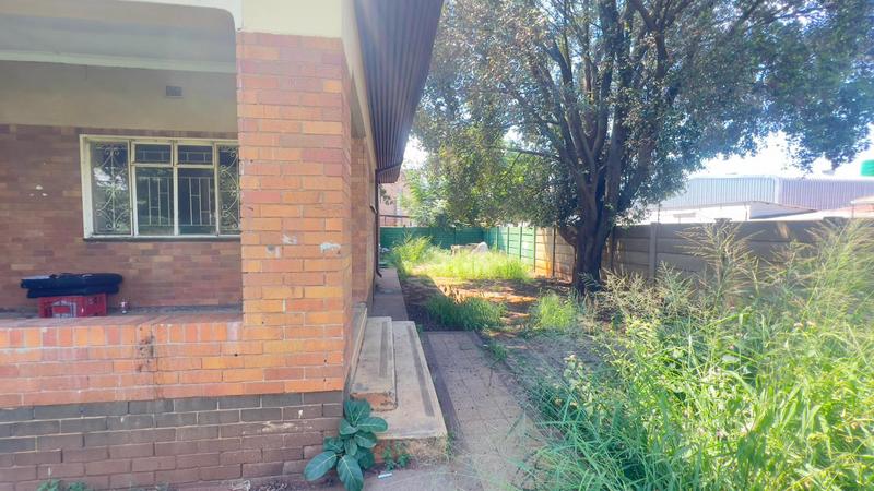 4 Bedroom Property for Sale in Oos Einde North West